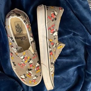 Mens 10.5 Disney x Vans shoes